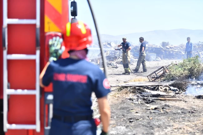 İzmir'de bir ayda 26 bin 260 hektar alan yandı