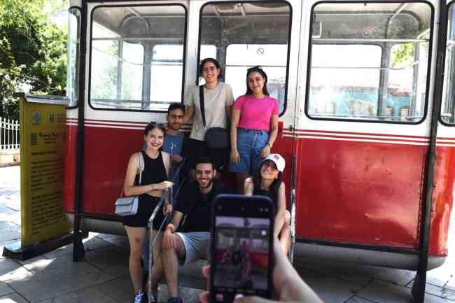 Yabancı öğrenciler sosyal medyadan Bursa Osmangazi'yi tanıtacak