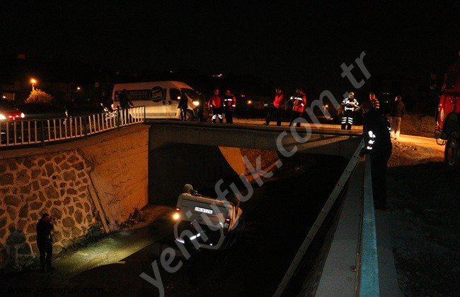 ALKOLLÜ SÜRÜCÜ KÖPRÜDEN UÇTU..