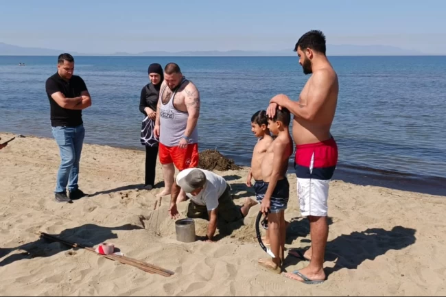 Pamucak Sahili'nde sürpriz misafir