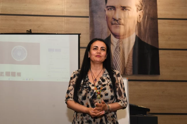 Bursa Osmangazi'de Belediye personeline farkındalık eğitimi