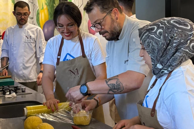 LÖSEV'den gençlere makarna yapım atölyesi