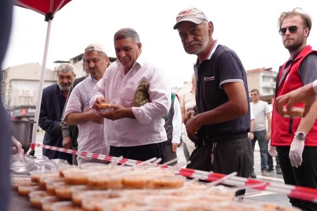 Düzce'de aşure geleneği sürdü
