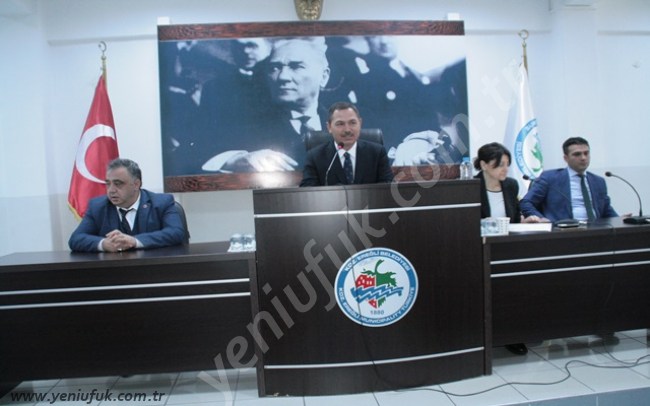 İŞ Mİ ÖNEMLİ MECLİS Mİ ÖNEMLİ!