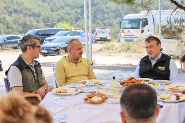 Bilecik'te yangınla mücadele ekiplerine moral ziyareti