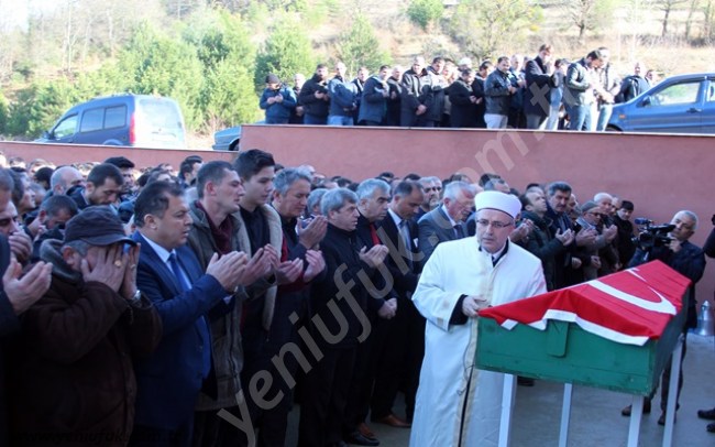 ŞEHİT MADENCİ SON YOLCULUĞUNA UĞURLANDI