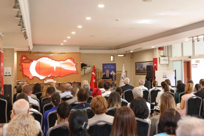 DEÜ'de 15 demokrasi ve milli birlik mesajı verildi