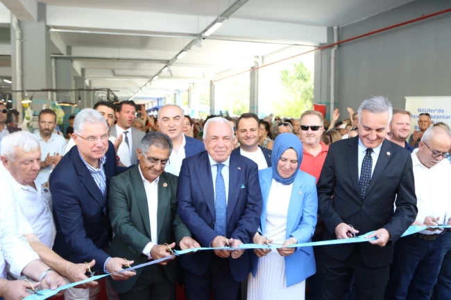 Bursa Nilüfer'de Kültür Mahallesi yeni pazar alanına kavuştu