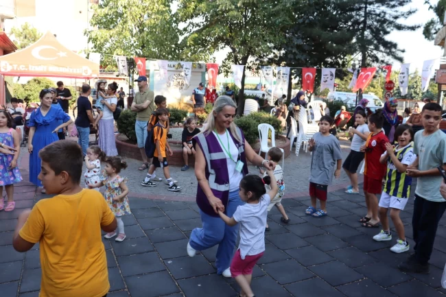 İzmit Belediyesinden Kuruçeşme'de renkli çocuk etkinliği
