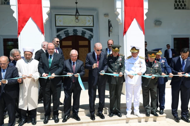 Cumhurbaşkanı Erdoğan, MSÜ'de 6 yeni caminin açılışını yaptı