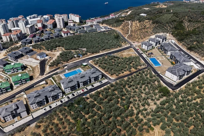 Bursa Gemlik'te Kuzey İmar Planları Bölgesi'nde asfalt çalışmaları