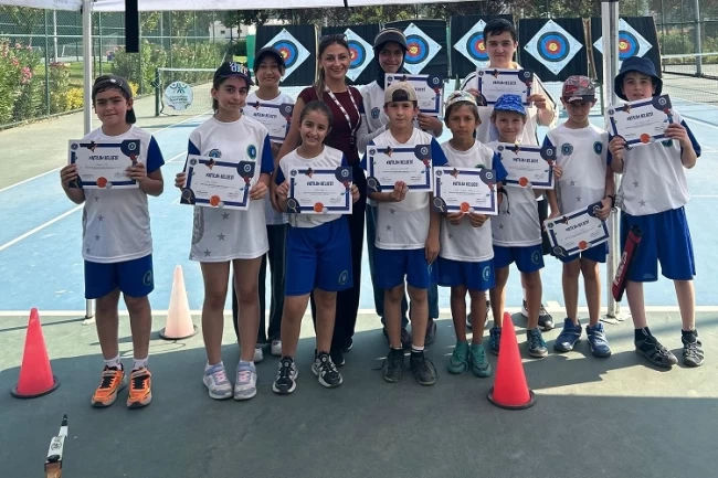 Yaz Spor Okulları'nda çocuklar sertifikalarına kavuştu