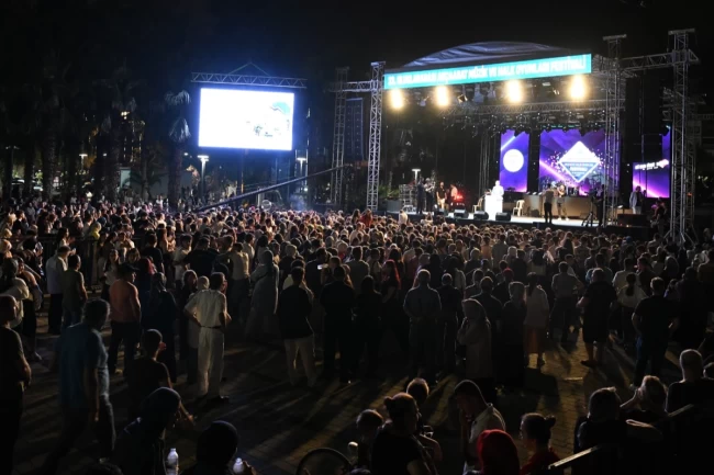 Başkan Genç: "Kültür ve sanatla şehirlerin ruhu tamamlanır"