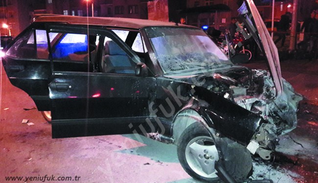 KAFA KAFAYA ÇARPIŞTILAR: 4 YARALI..