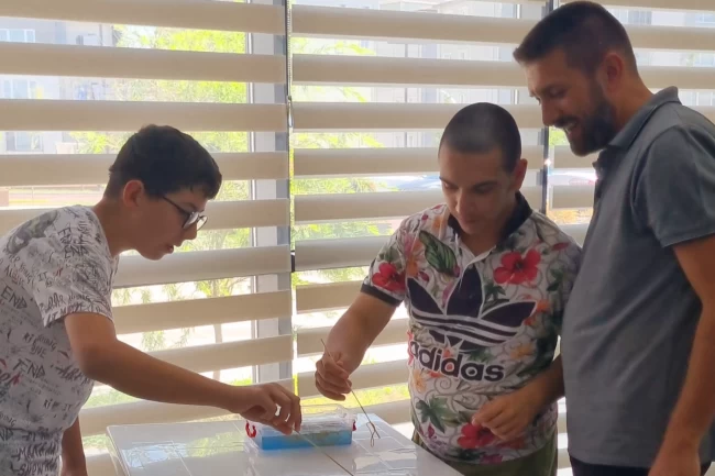 Kocaeli Çayırova'da engelsiz yaz etkinlikleri sürüyor