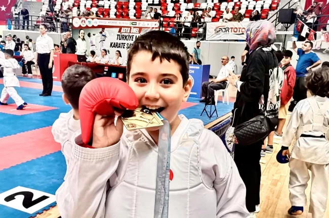 Keşanlı sporcu, Çorlu'daki yarışmada Türkiye Şampiyonu oldu