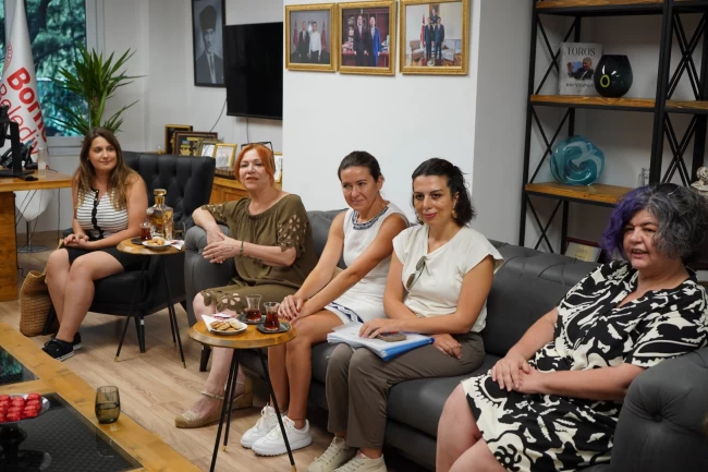 İzmir Bornova'da kadınlar haklarıyla güçleniyor