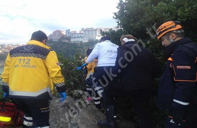 BALIK TUTMAK İSTERKEN DÜŞTÜ!