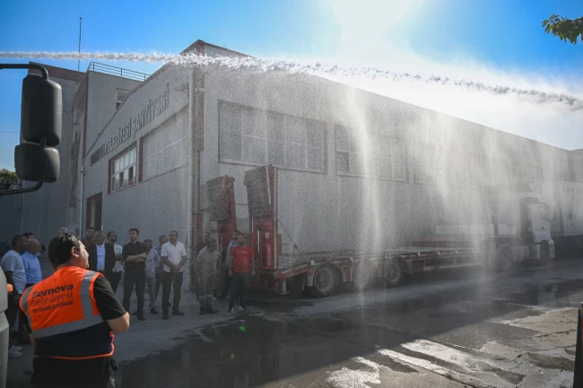 Bornova'da TOMA tipi tankerlerle örnek uygulama
