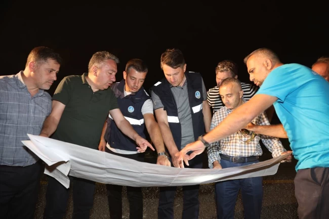 SASKİ Hendek'te gece boyunca çalıştı