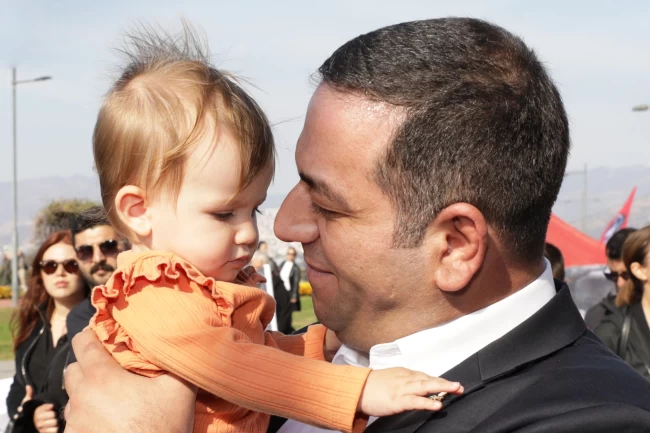 İzmir Narlıdere'den miniklere ilk destek