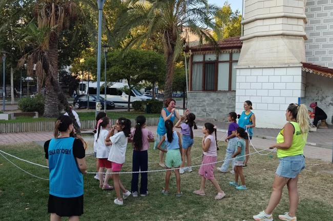 Bursa Gemlik'te geleneksel oyunlar hayat buldu