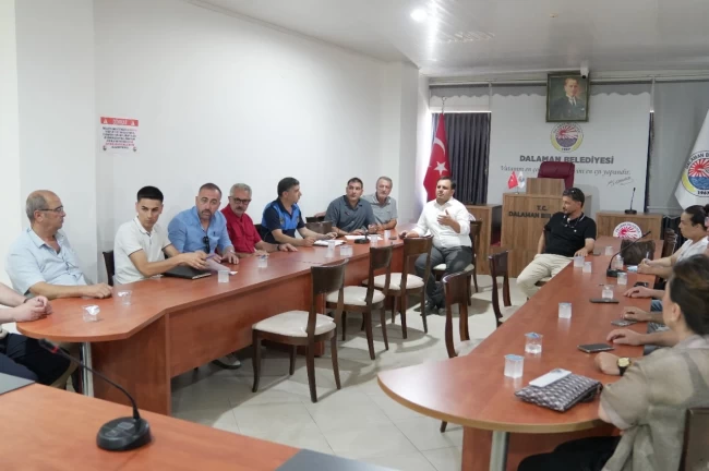 Dalaman Belediyesi'nden esnafa temizlik çağrısı