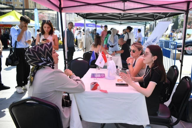 İstanbul Beylikdüzü'nde 'kariyer' ilgisi
