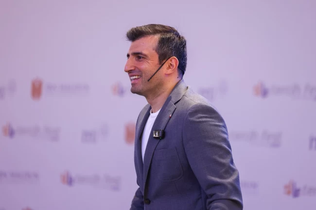 Bayraktar'dan siyasi partilere NeXT Sosyal daveti