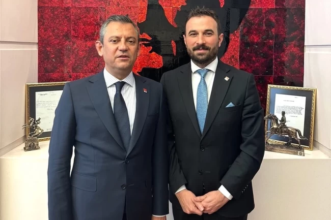 Kayserili ünlü avukat Niyazi Ünalmış, CHP Melikgazi'ye aday