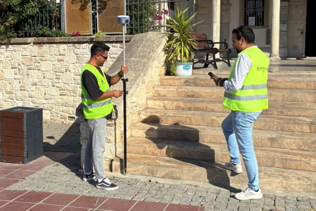 İzmir Aliağa Demokrasi Meydanı yenilenecek