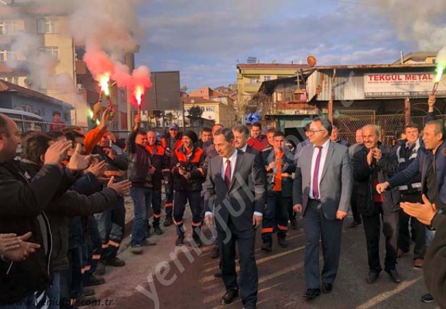 TEŞERON İŞÇİLERİNDEN KADRO SEVİNCİ