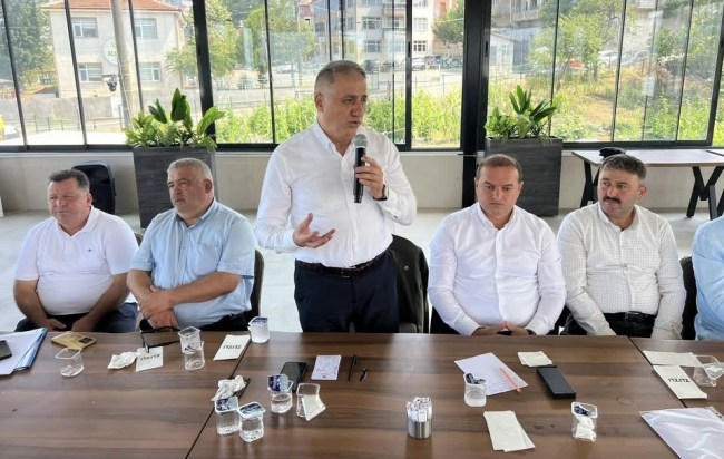 AK Parti Alaplı muhtarlarıyla buluştu