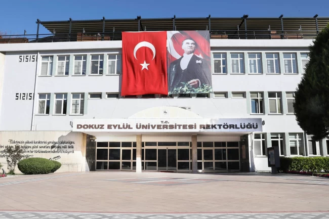 DEÜ'den sert tepki: Sahte diploma iddiaları asılsız!