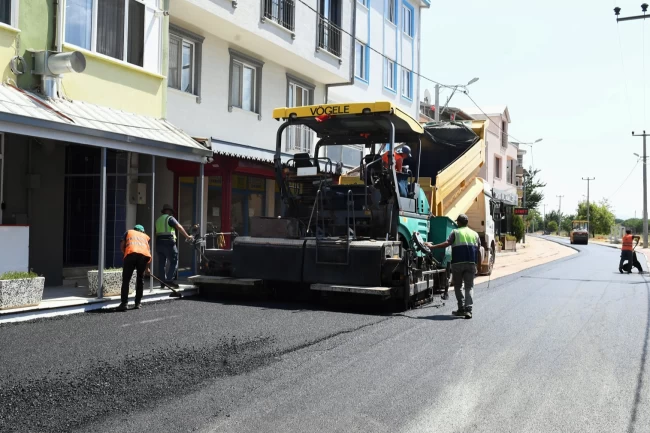 Bursa Osmangazi'de asfalt çalışmalarına hız verildi
