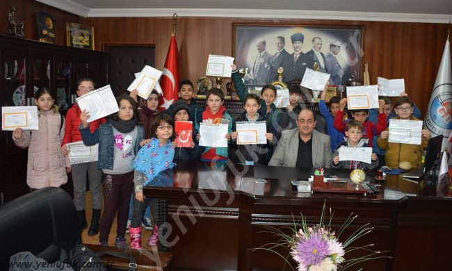 GÜLÜÇ'TE KARNE SEVİNCİ