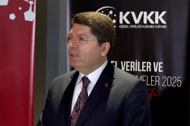 Bakan Tunç sahte e-imzalarla ilgili kamu davasının detaylarını paylaştı