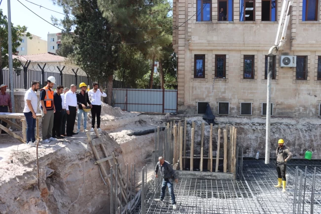 Midyat'ta ek belediye hizmet binasının temeli atıldı