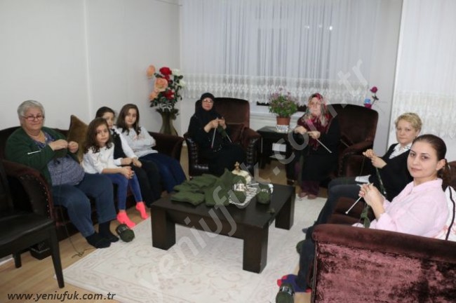 EV HANIMLARINDAN ASKERLERİMİZE BERE