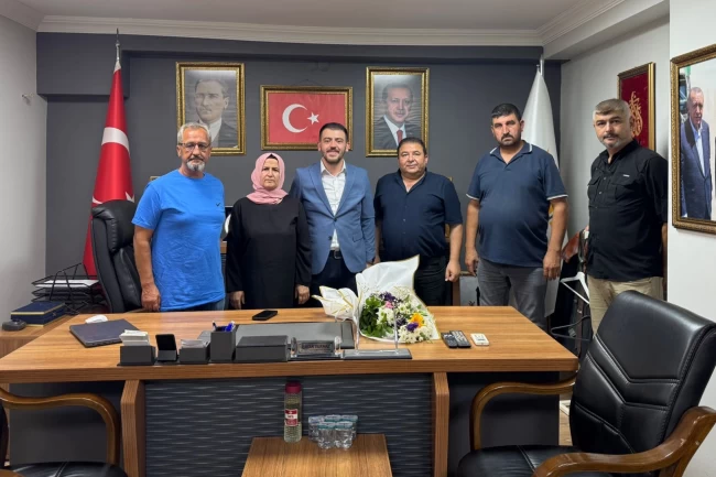 Manisa Balıkesirliler Derneği'nden AK Parti'ye ziyaret