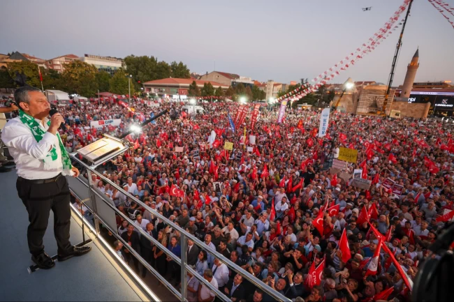 Özgür Özel: "Yapılan operasyon barışa, umuda saldırıdır"