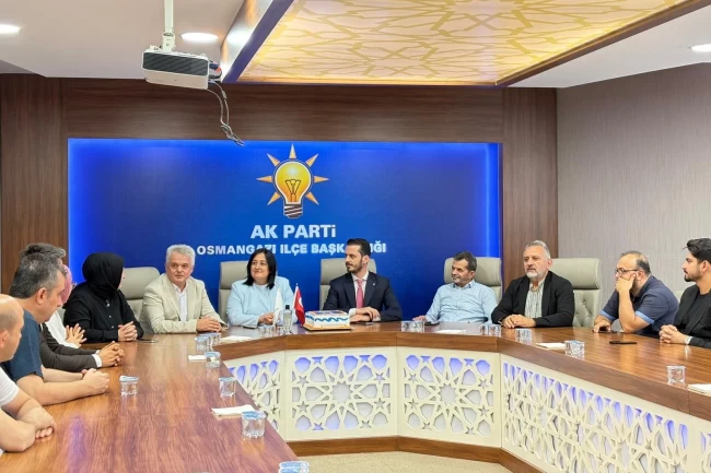 AK Parti Osmangazi'de 24. kuruluş yıl dönümü coşkusu