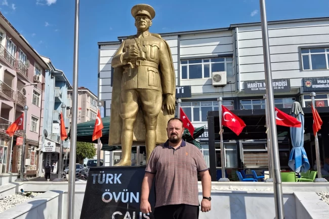 İpsala'nın gururu Mustafa Meriç, Kel Aliço Güreşleri'nde ağa adayı