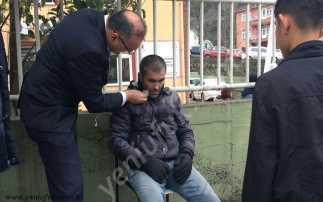 TİRYAKİLİĞİN BÖYLESİ! otomobile çarptı… bayıldı… ayılınca sigara istedi…