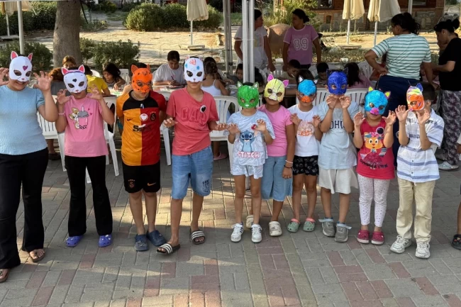 İzmirli çocuklar Belevi'de yazı eğlenerek uğurladı