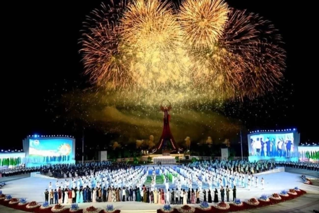 Özbekistan bağımsızlığının 34. yılını kutlayacak