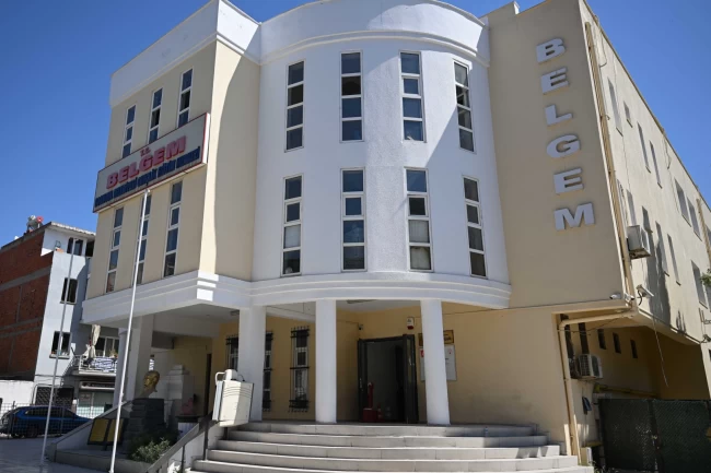 İzmir Bornova'dan 2 bin öğrenciye ücretsiz eğitim desteği