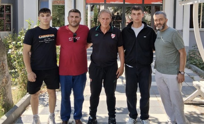 Zonguldak Ereğli Spor (ZES) gençliğe verdiği önemi bir kez daha gösterdi.