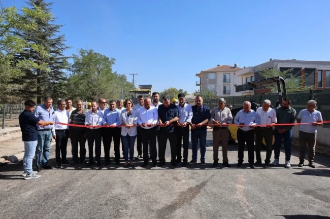 Başkan Ünlüce Alpu'da altyapı ve üstyapı çalışmalarını inceledi