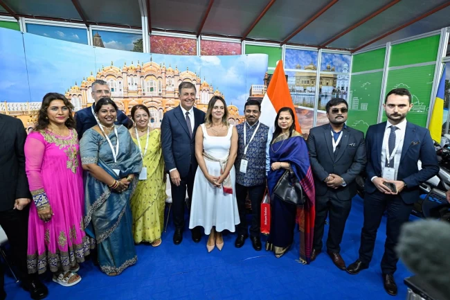 İzmir Enternasyonal Fuarı'na büyük ilgi